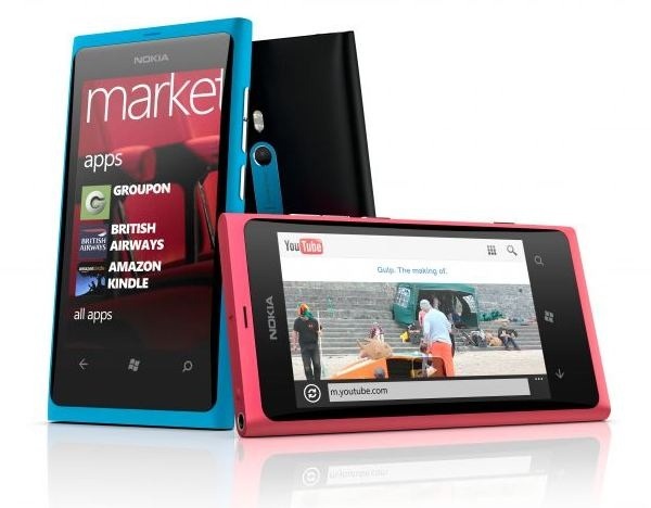 Nokia-lumia-8001.jpg